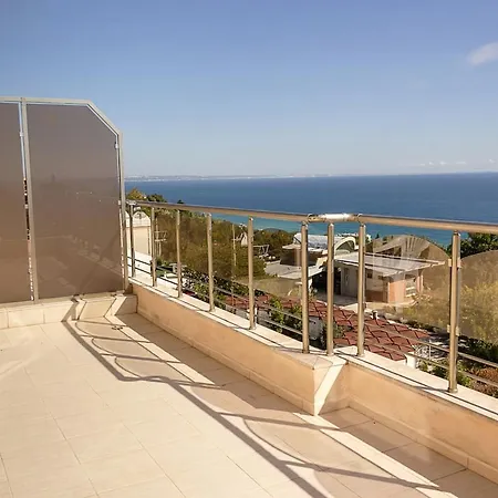 Kabakum Sky Sea-view Апартаменти