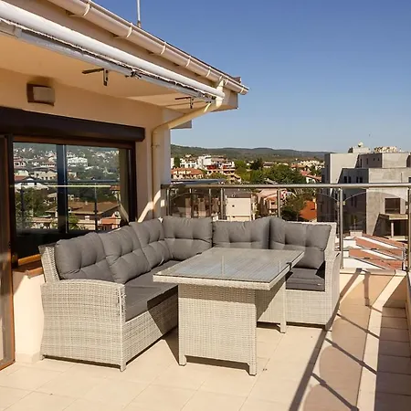 Апартаменты Kabakum Sky Sea-view