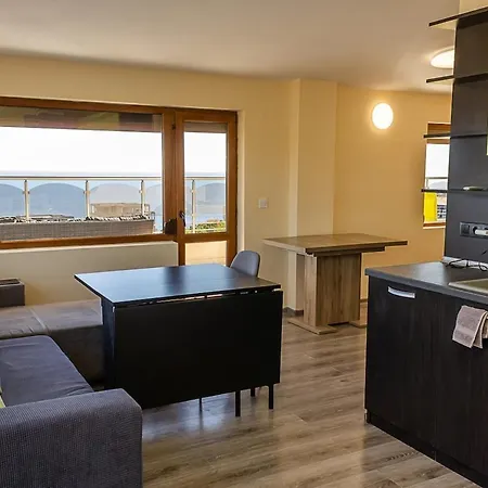 Kabakum Sky Sea-view Апартаменти Варна
